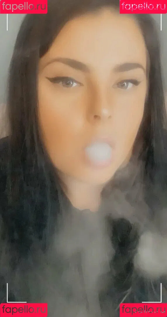 scarletjames301 Onlyfans Photo Gallery 