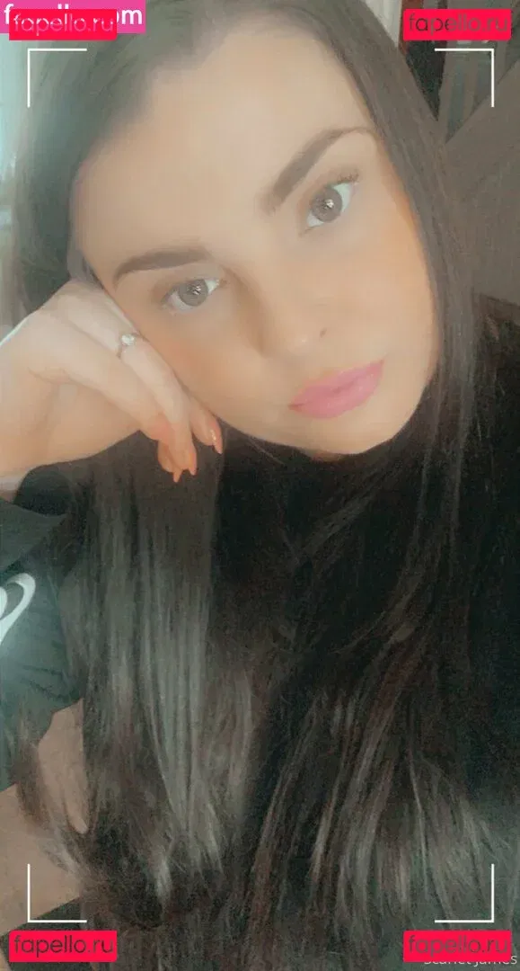 scarletjames301 Onlyfans Photo Gallery 