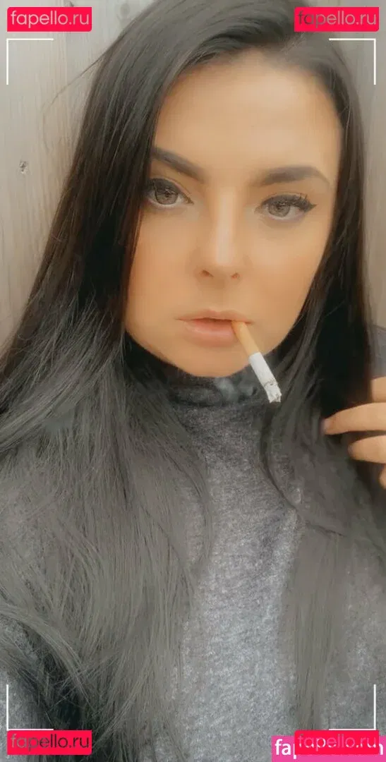 scarletjames301 Onlyfans Photo Gallery 