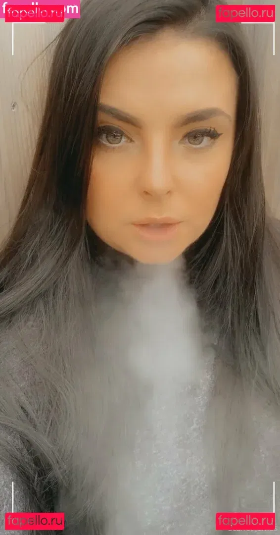 scarletjames301 Onlyfans Photo Gallery 