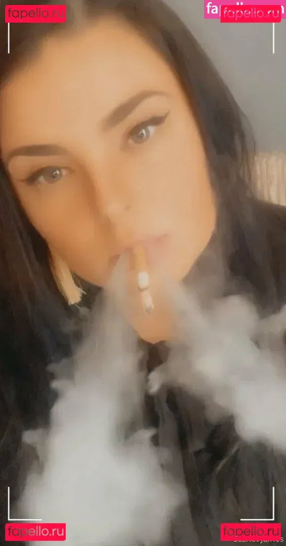 scarletjames301 Onlyfans Photo Gallery 