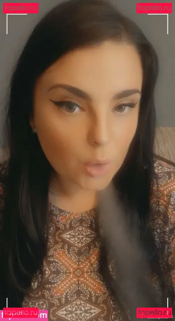 scarletjames301 Onlyfans Photo Gallery 