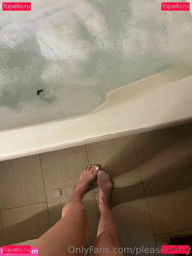 pleasemisty Onlyfans Photo Gallery 