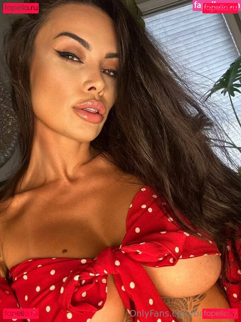 brittany_y Onlyfans Photo Gallery 