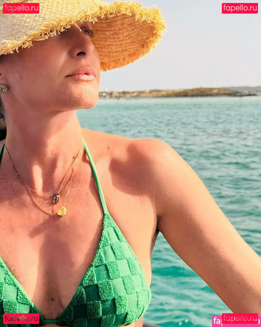 angelicaksy Onlyfans Photo Gallery 