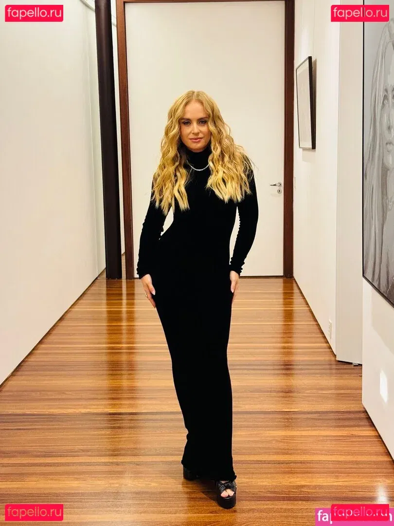 angelicaksy Onlyfans Photo Gallery 