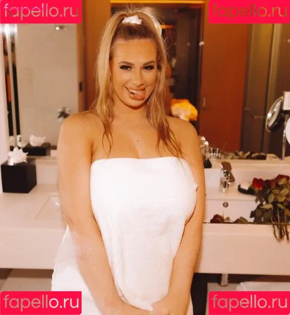 madeline.myerz Onlyfans Photo Gallery 