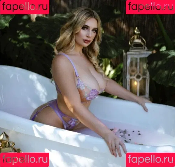 madeline.myerz Onlyfans Photo Gallery 