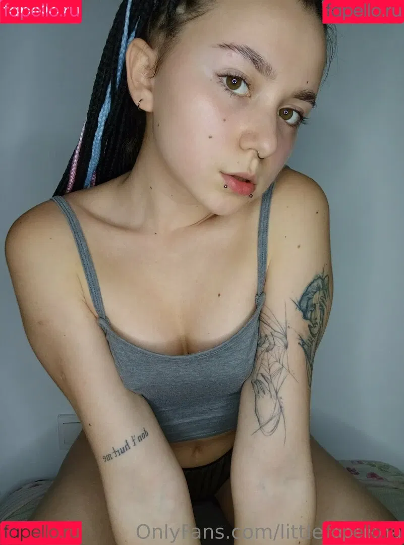 little_ksyusha Onlyfans Photo Gallery 