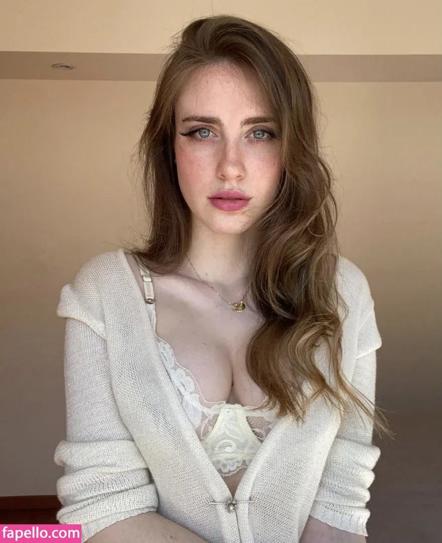 mikimika Onlyfans Photo Gallery 