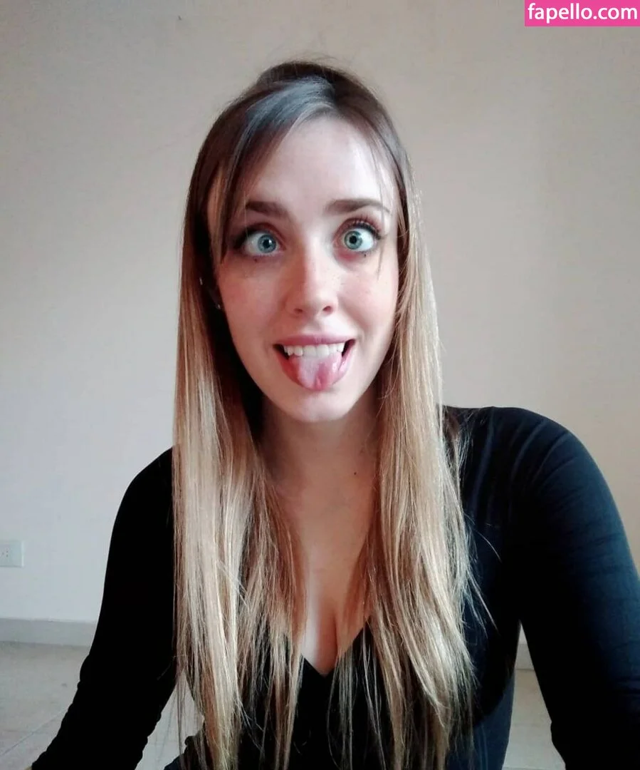 mikimika Onlyfans Photo Gallery 