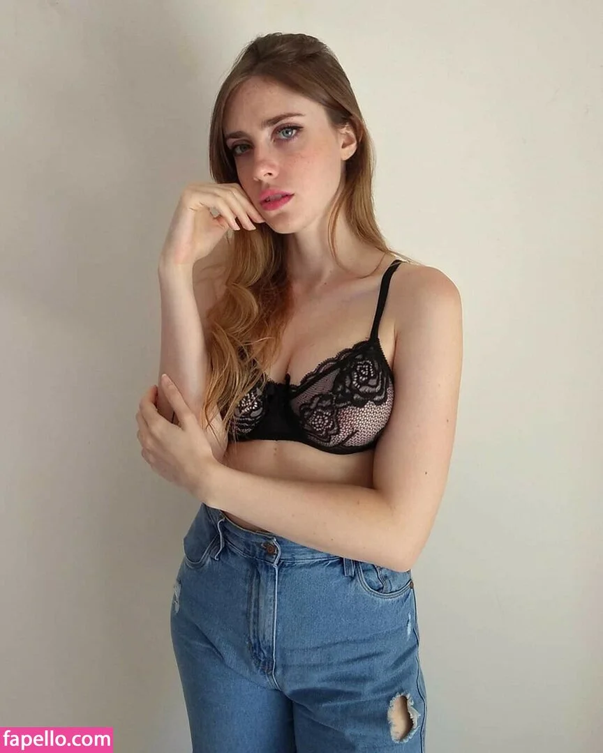 mikimika Onlyfans Photo Gallery 