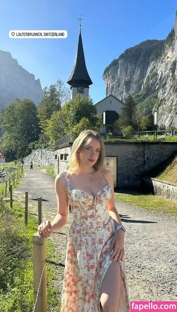 mikimika Onlyfans Photo Gallery 