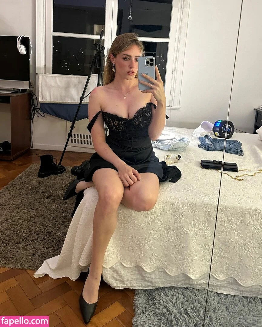 mikimika Onlyfans Photo Gallery 