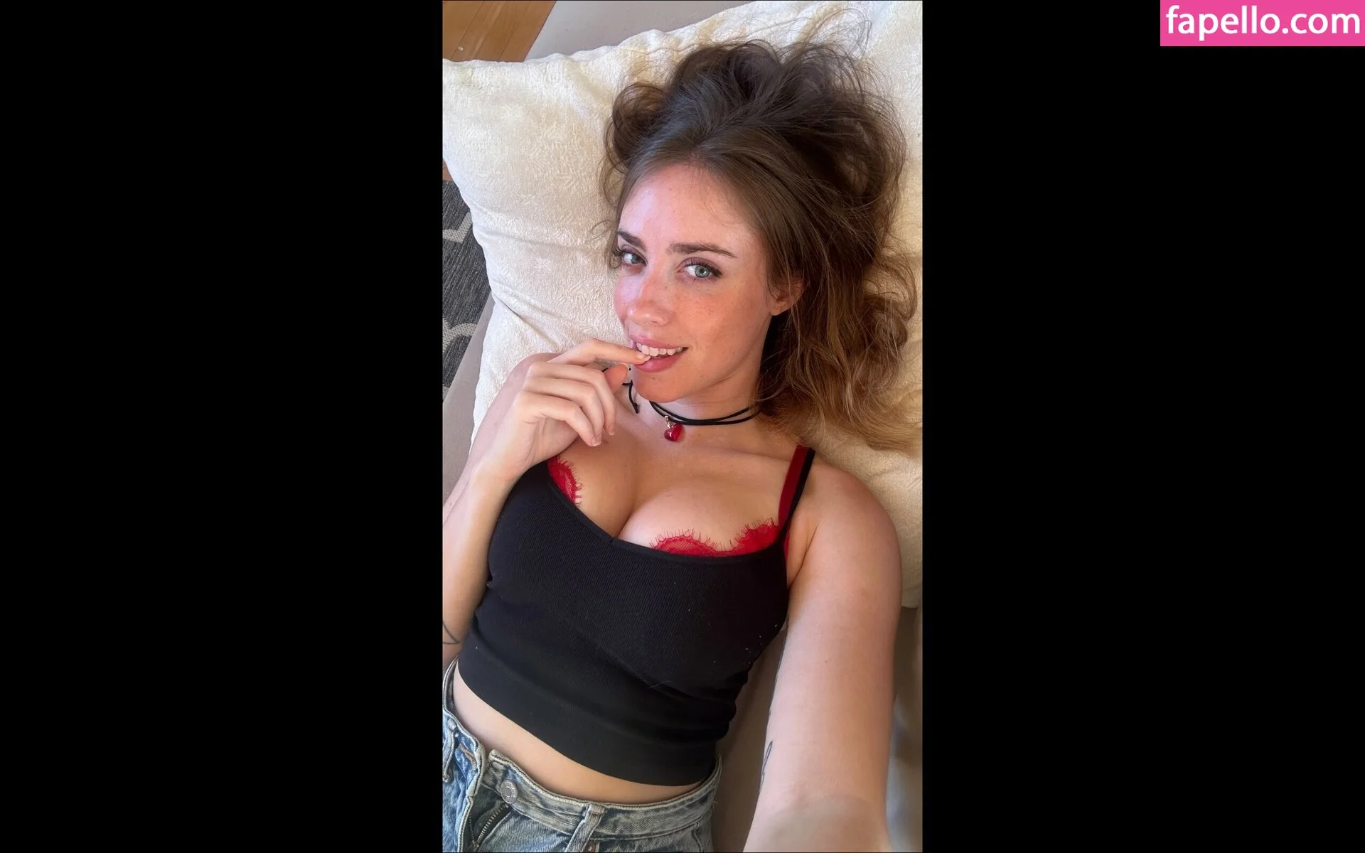 mikimika Onlyfans Photo Gallery 