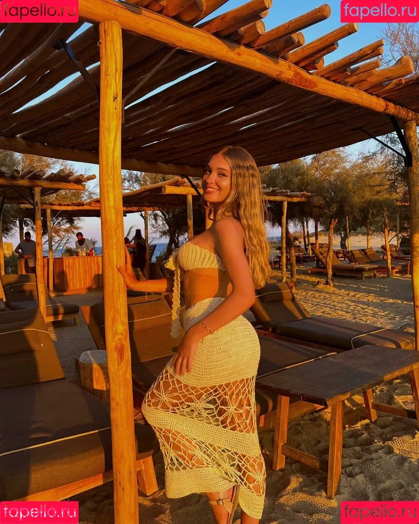 Phoebe Collin Onlyfans Photo Gallery 