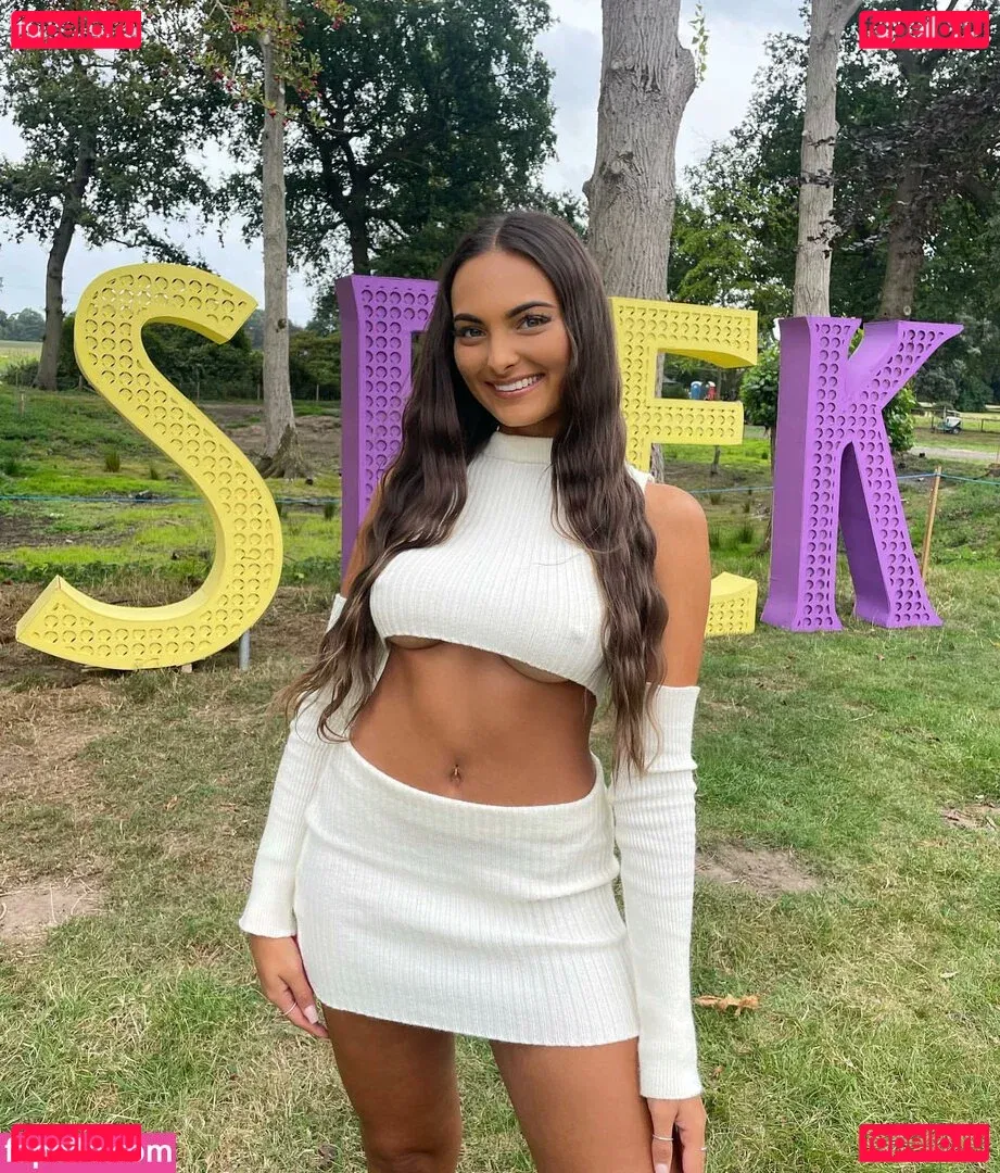 Phoebe Collin Onlyfans Photo Gallery 