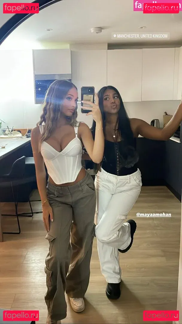 Phoebe Collin Onlyfans Photo Gallery 