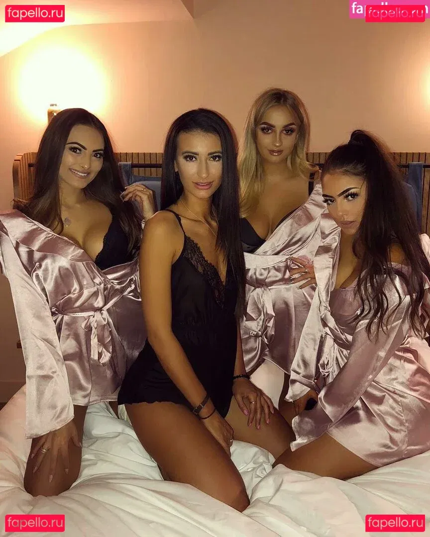 Phoebe Collin Onlyfans Photo Gallery 