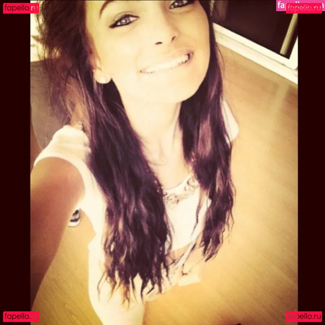 Phoebe Collin Onlyfans Photo Gallery 