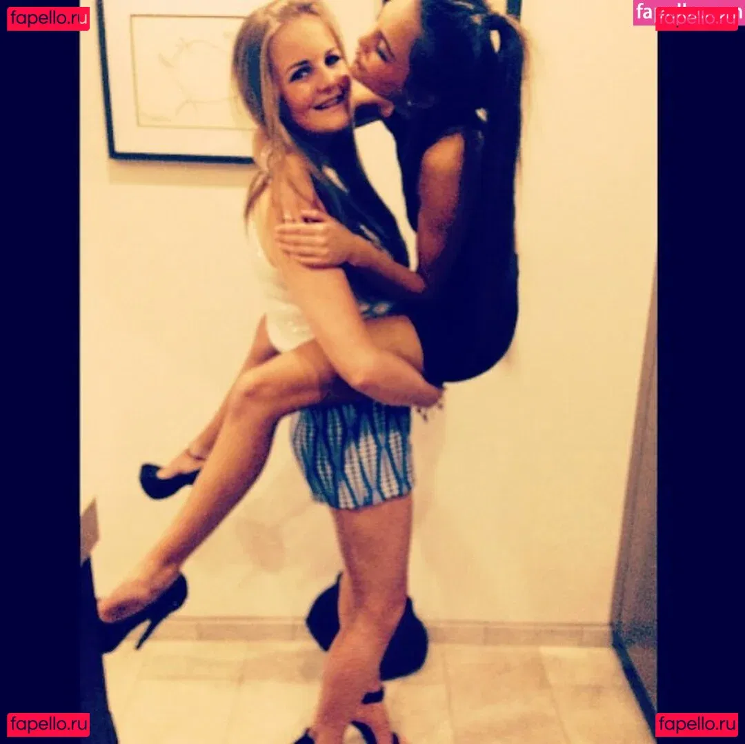 Phoebe Collin Onlyfans Photo Gallery 