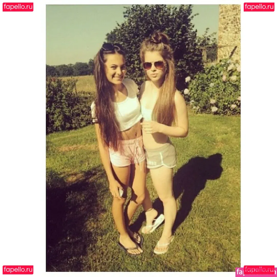 Phoebe Collin Onlyfans Photo Gallery 