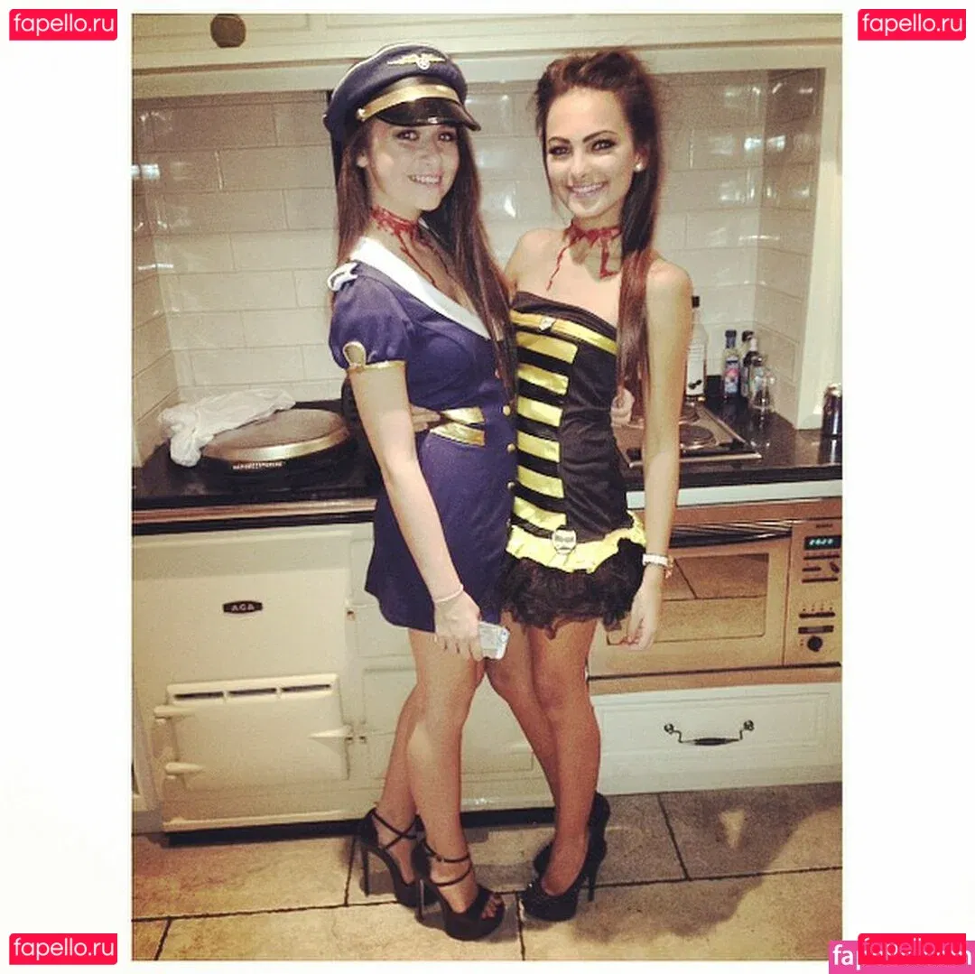 Phoebe Collin Onlyfans Photo Gallery 