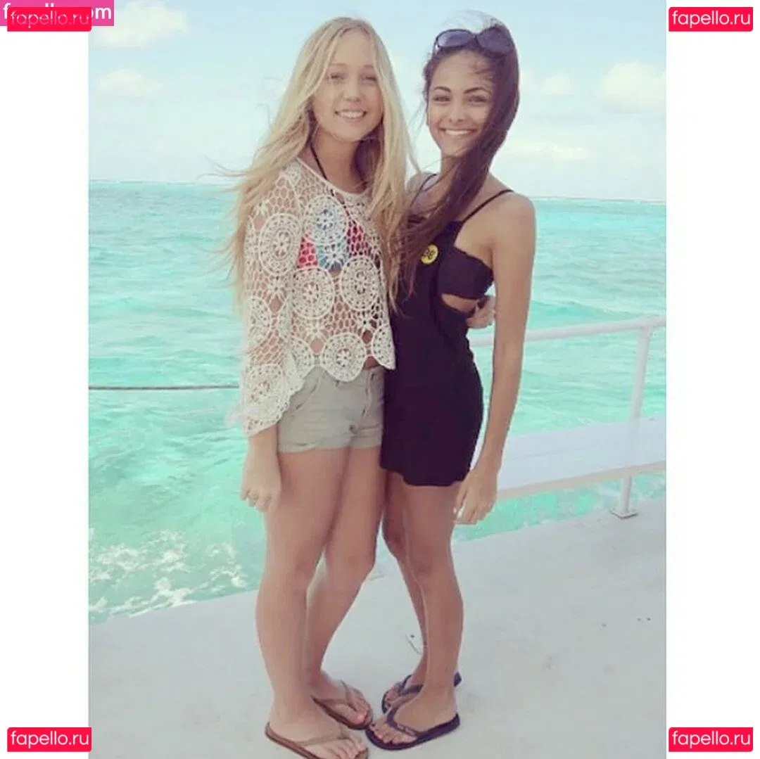 Phoebe Collin Onlyfans Photo Gallery 