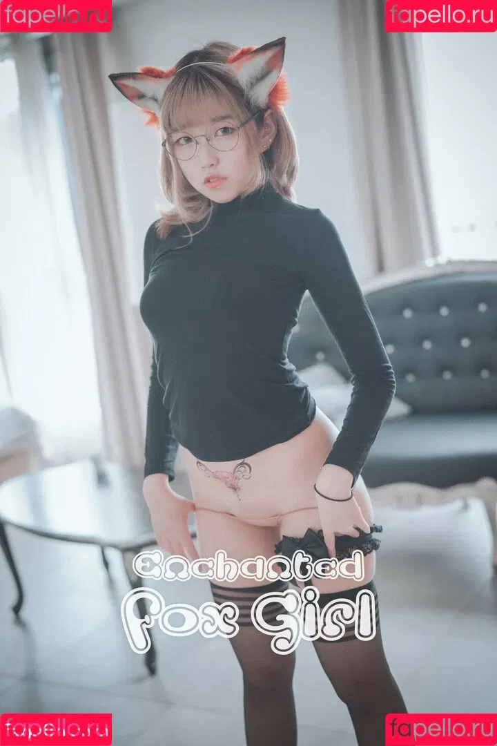 Sonson 손손 Onlyfans Photo Gallery 