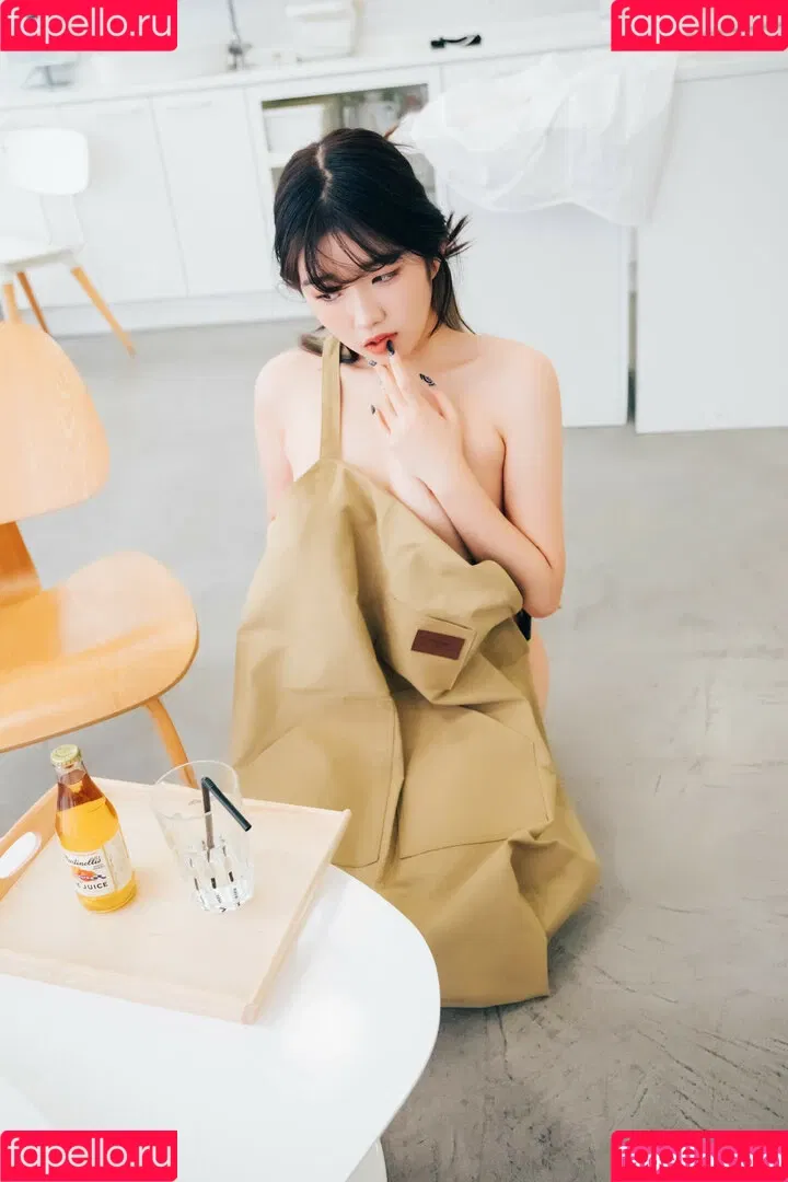 Sonson 손손 Onlyfans Photo Gallery 
