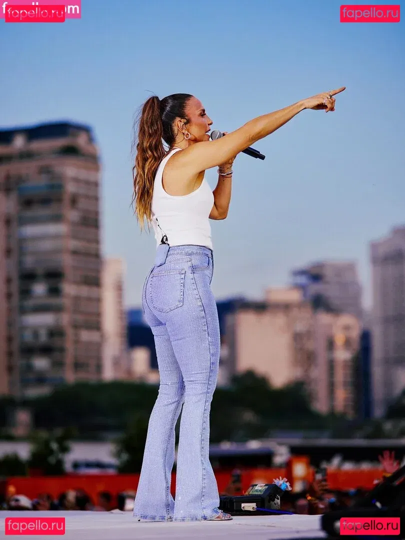 Ivete Sangalo Onlyfans Photo Gallery 