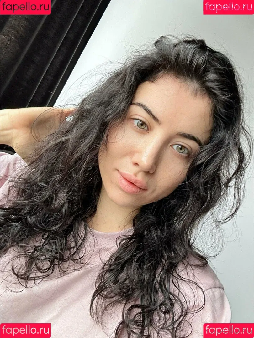 kara_xaen Onlyfans Photo Gallery 