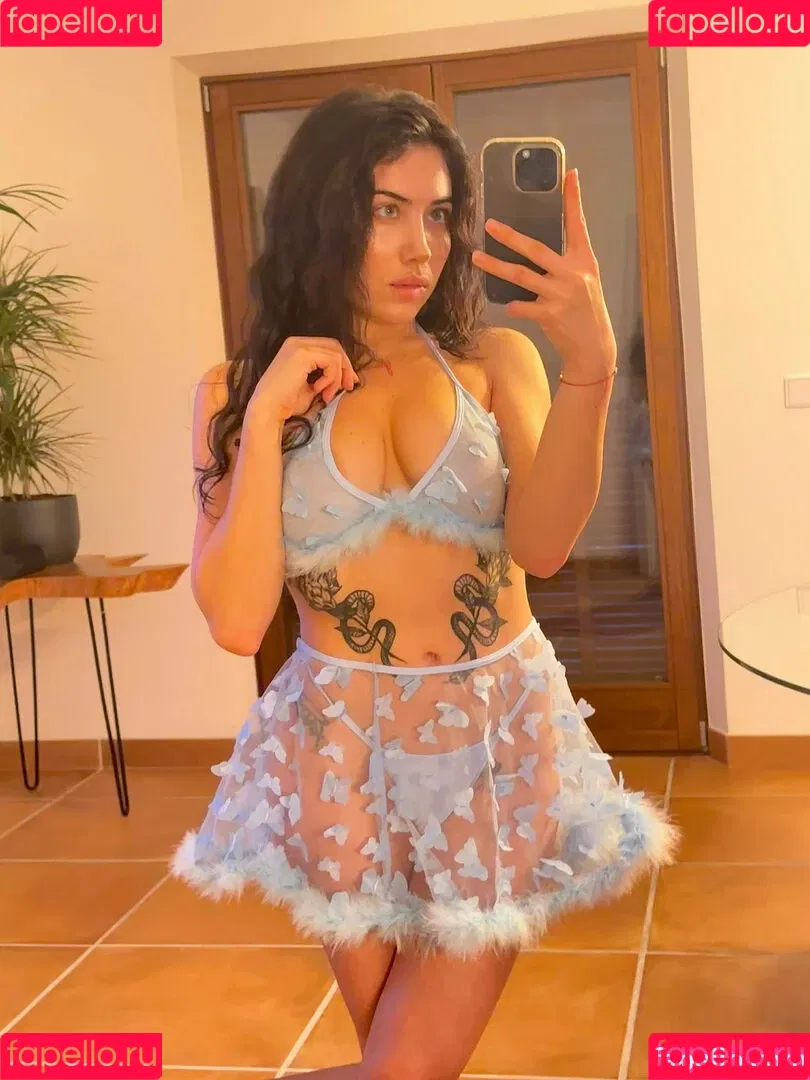 kara_xaen Onlyfans Photo Gallery 