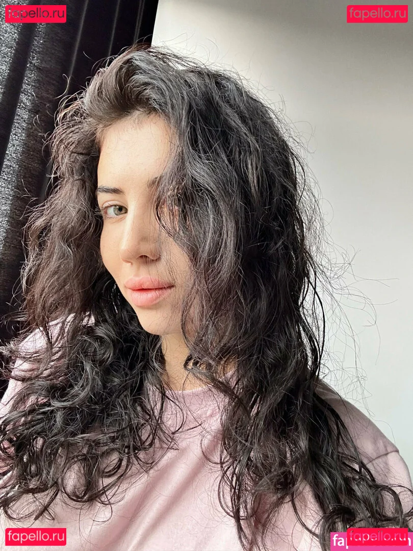 kara_xaen Onlyfans Photo Gallery 