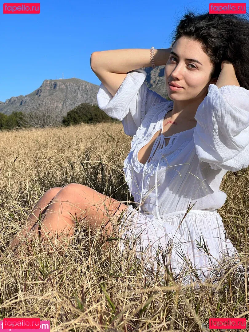 kara_xaen Onlyfans Photo Gallery 