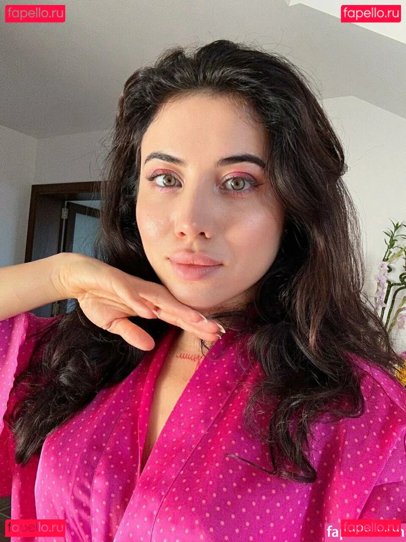 kara_xaen Onlyfans Photo Gallery 