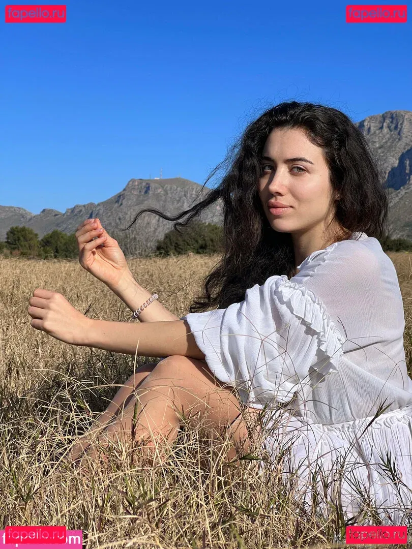 kara_xaen Onlyfans Photo Gallery 