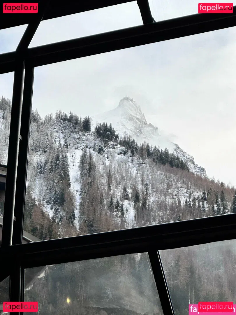 kara_xaen Onlyfans Photo Gallery 