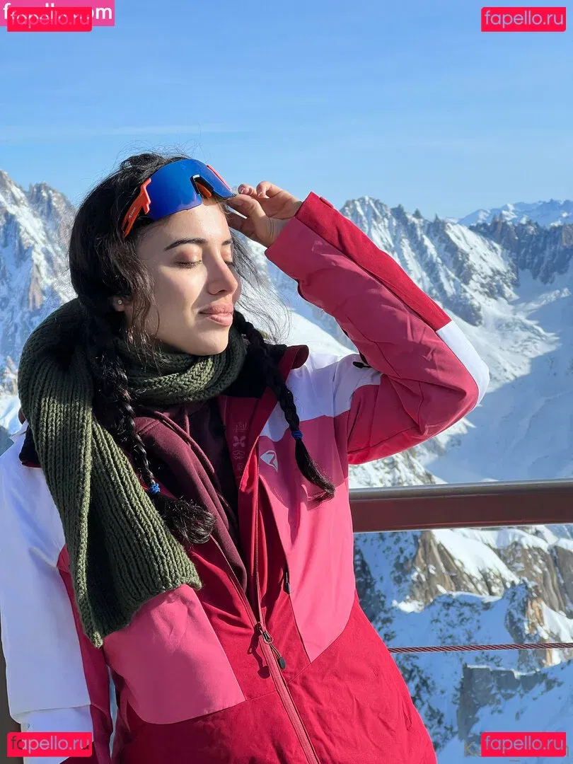 kara_xaen Onlyfans Photo Gallery 