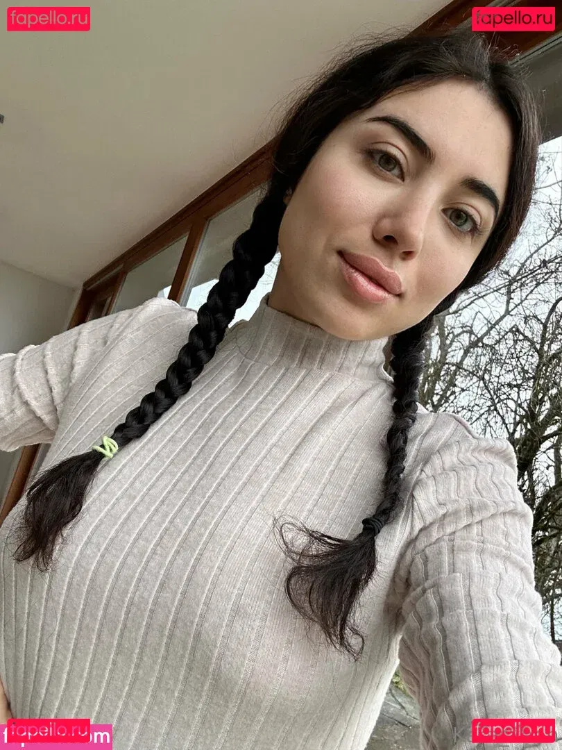 kara_xaen Onlyfans Photo Gallery 