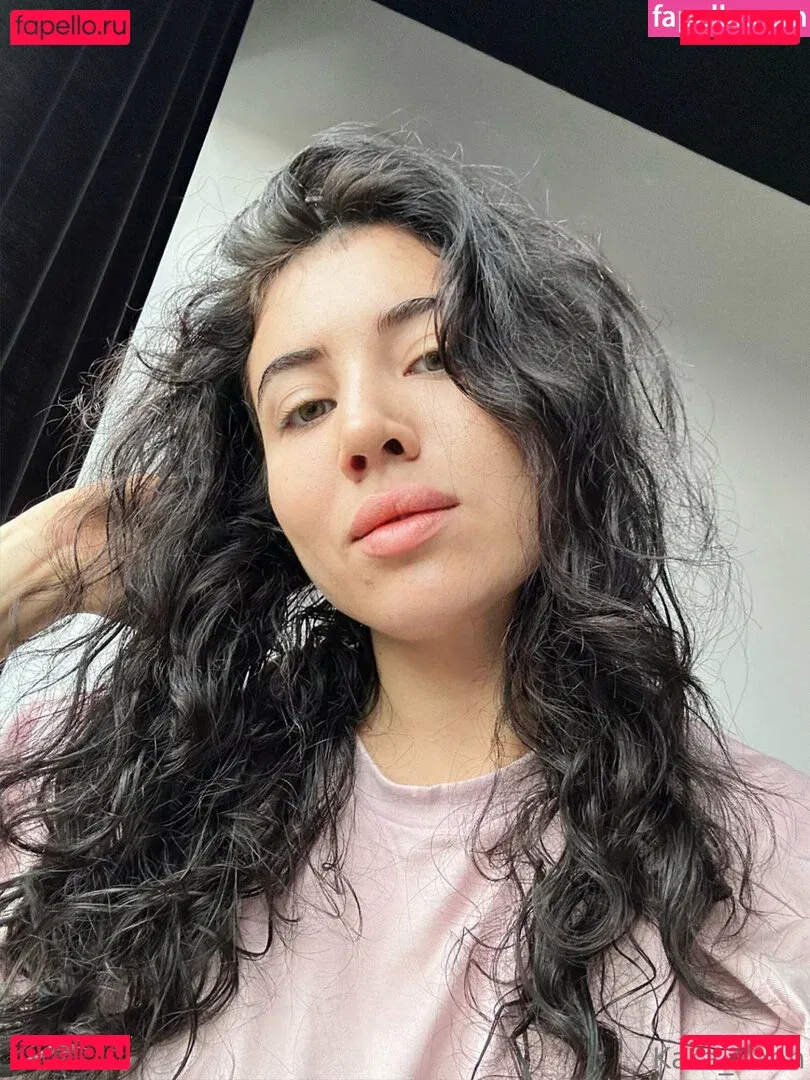 kara_xaen Onlyfans Photo Gallery 