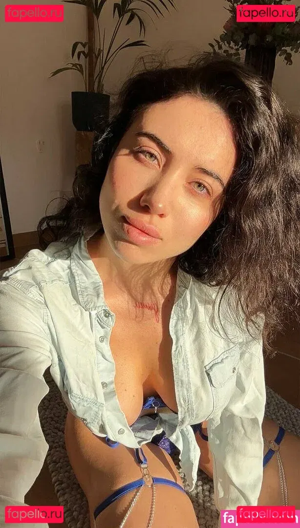 kara_xaen Onlyfans Photo Gallery 