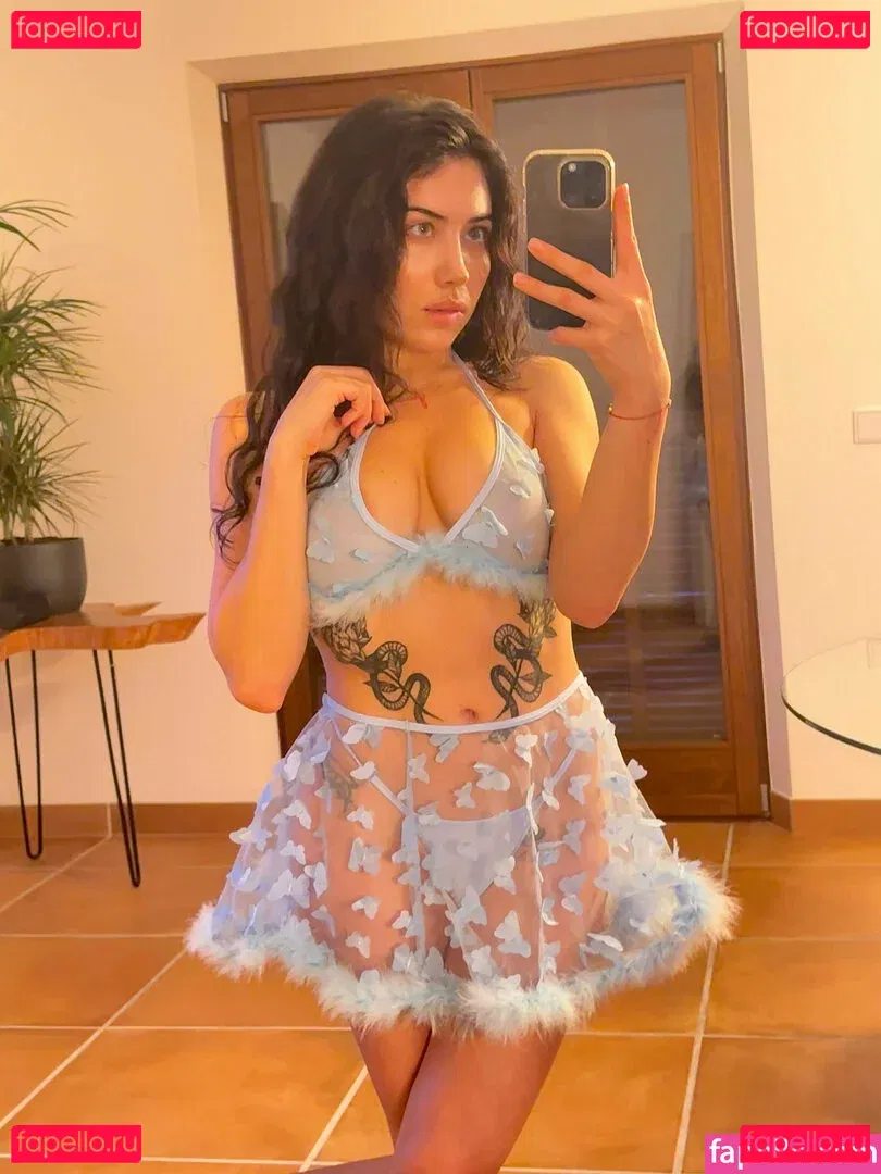 kara_xaen Onlyfans Photo Gallery 