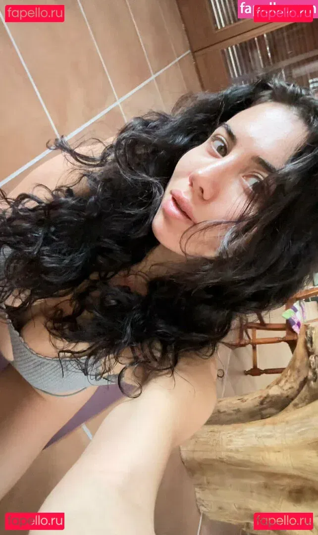 kara_xaen Onlyfans Photo Gallery 