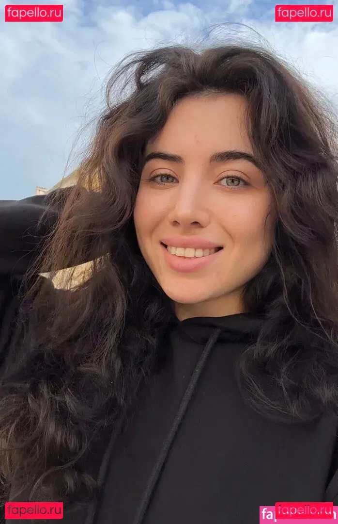 kara_xaen Onlyfans Photo Gallery 