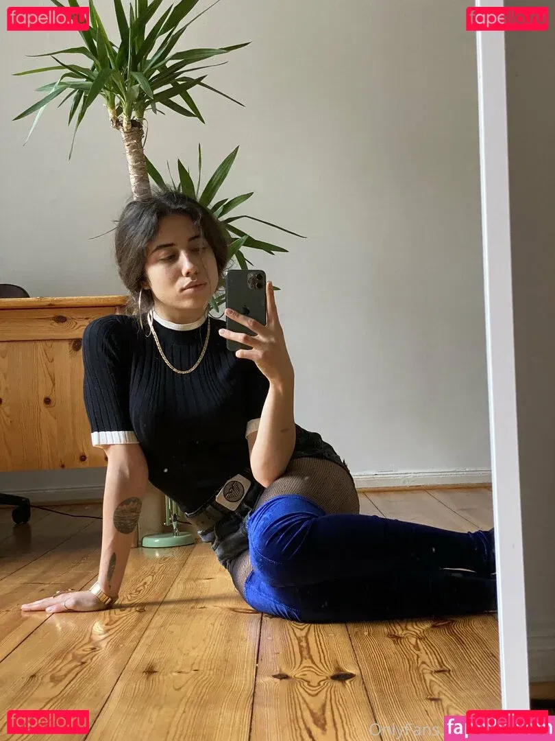 kara_xaen Onlyfans Photo Gallery 