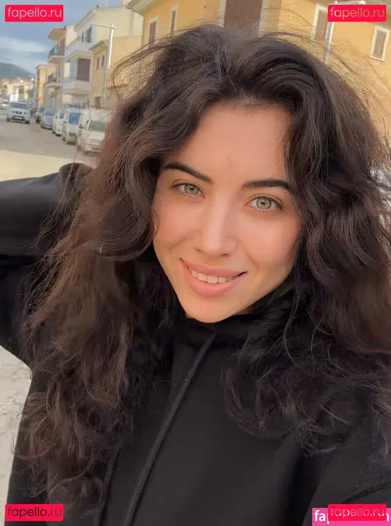 kara_xaen Onlyfans Photo Gallery 