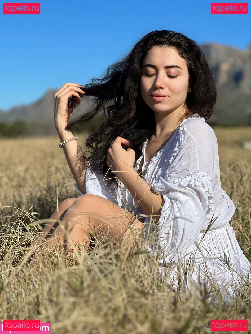 kara_xaen Onlyfans Photo Gallery 