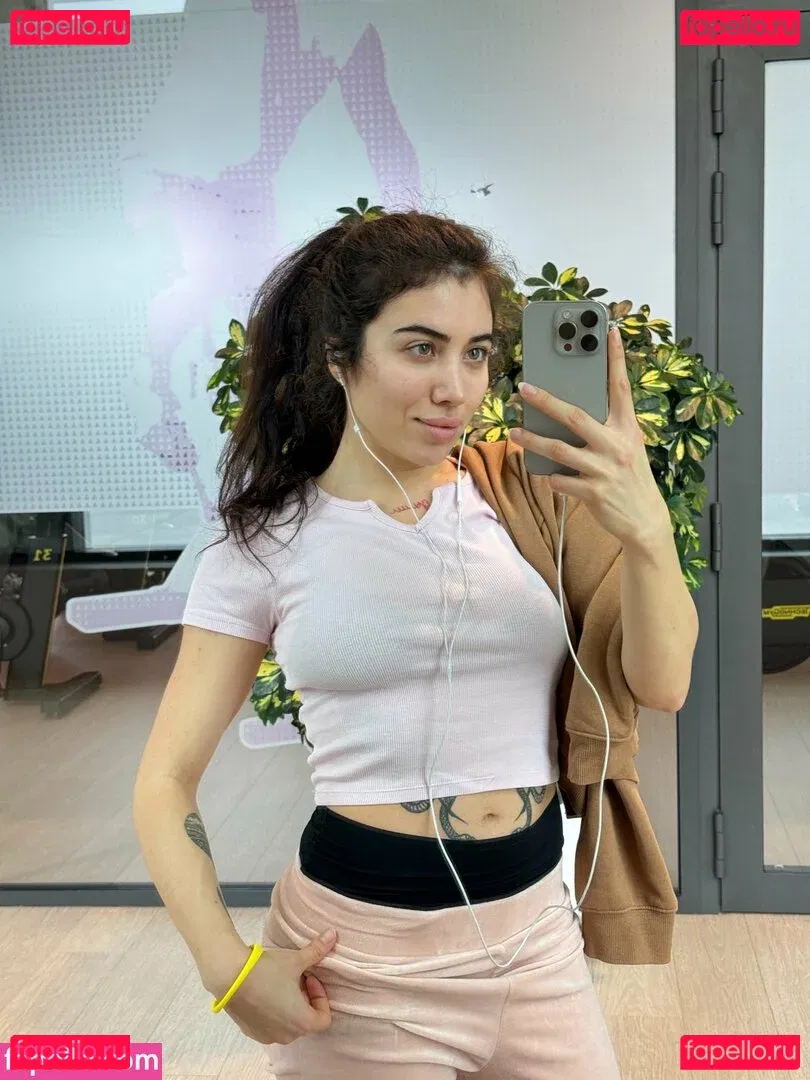 kara_xaen Onlyfans Photo Gallery 