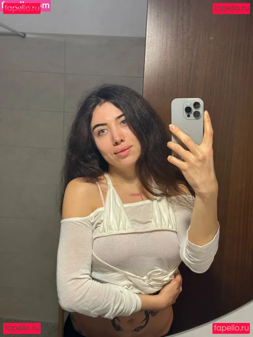 kara_xaen Onlyfans Photo Gallery 